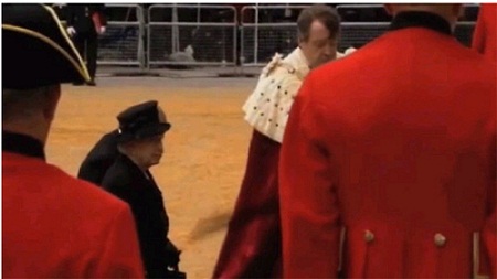 ӢŮ���μ����ж������ձ����������ߡ���Ȼ����