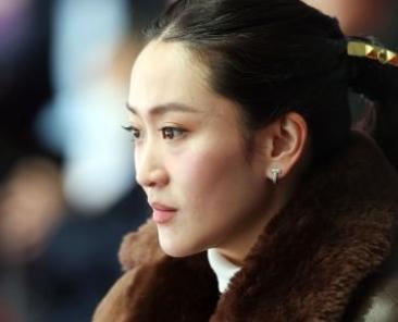通话录音遭泄露后被要求下台 泰国总理佩通坦致歉