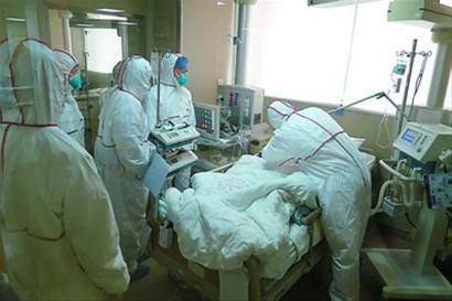 记者探访H7N9监护病房:高峰时护士每天睡3小时