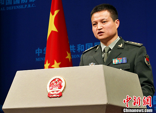 国防部:欢迎和鼓励有志有为青年参军入伍