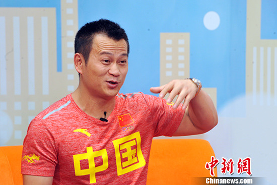 张国政解说举重成“网红”笑言只是爱开玩笑